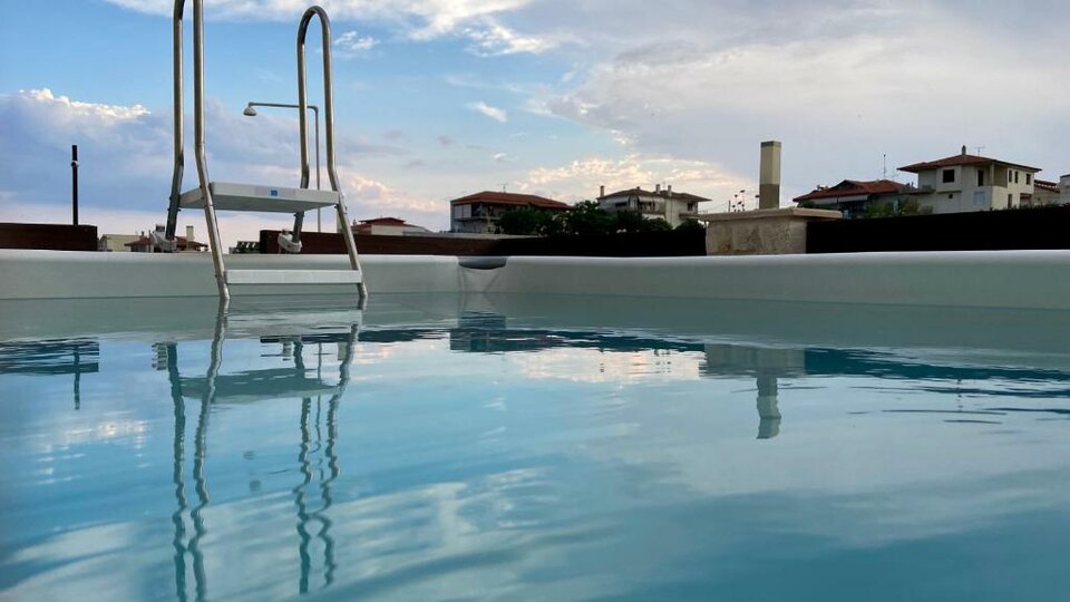 Delejo Resort & Suites-Bazen